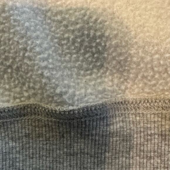 NETFLIX WINE & AMAZON PRME STATEMENT PULLOVER LS GRAY -BLACK LARGE COMFY LARGE - Picture 11 of 11